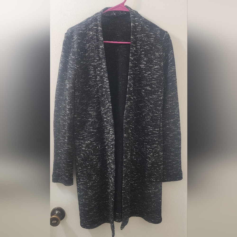 Women's Black and Gray Open Front Sweater‎